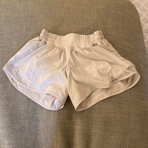 White Lululemon Hotty Hot Shorts - size 0 tall